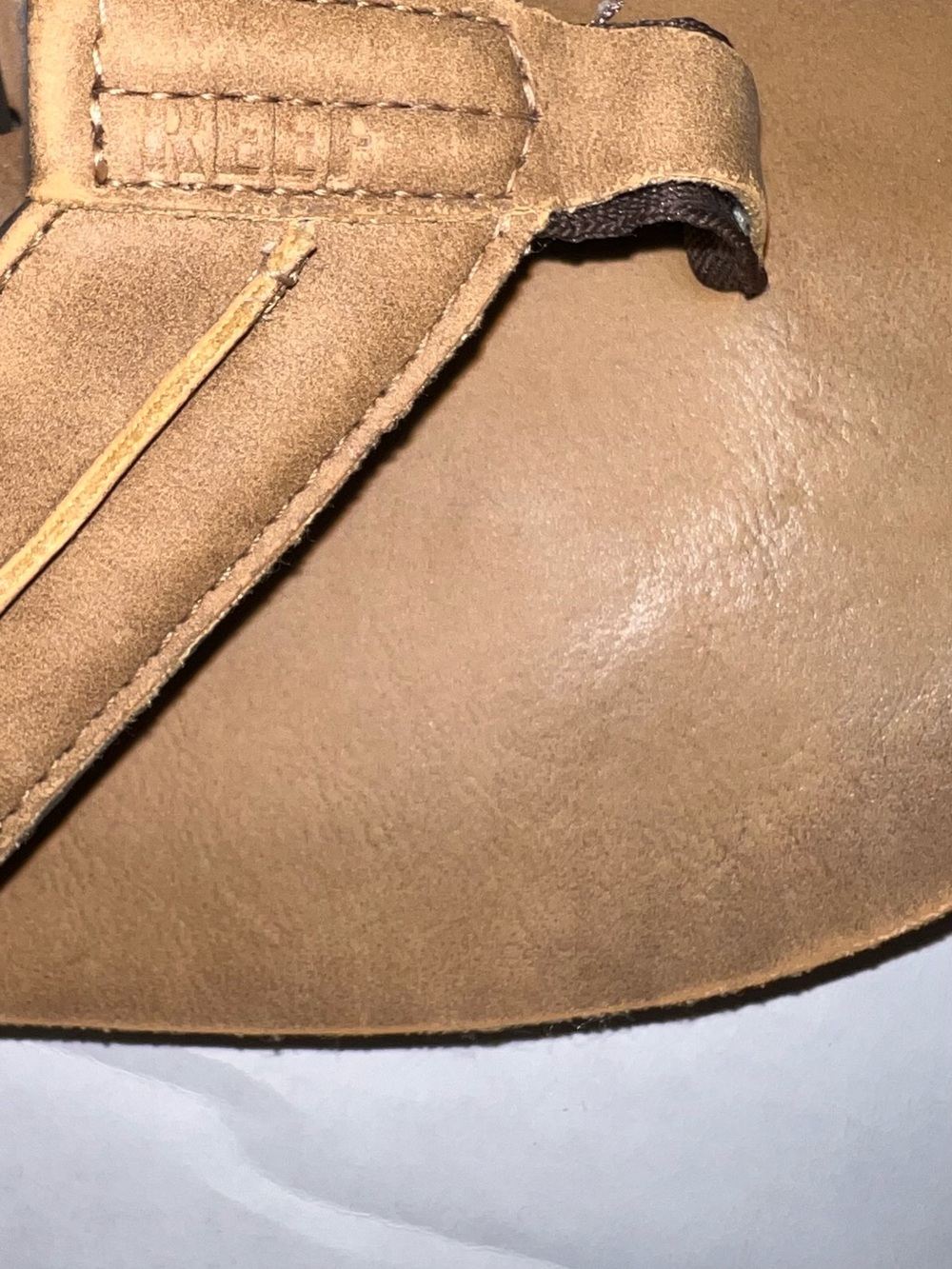 Reef Men’s Tan Leather Thong Sandals - Picture 5 of 7
